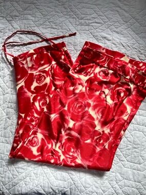 Burberry Red and Cream Rose-Print Silk satin pajamas pants. Size 2.